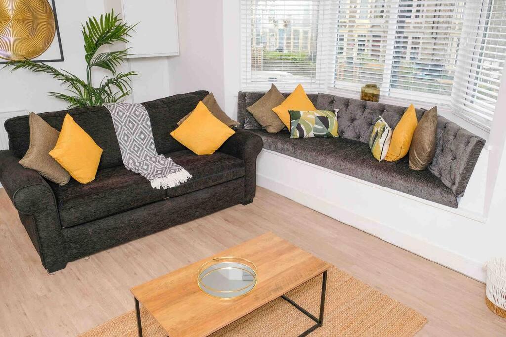 Garden Of Eden 1 Bedroom Flat In Fishponds 브리스틀 외부 사진