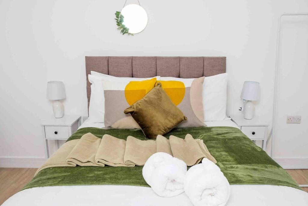 Garden Of Eden 1 Bedroom Flat In Fishponds 브리스틀 외부 사진